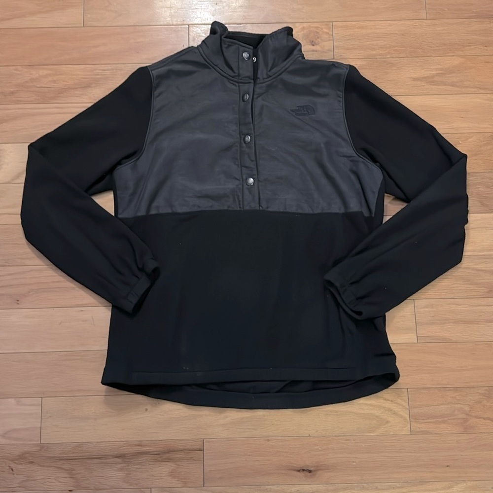 The North Face | Sweatshirt Pullover | Quarter Button | Black & Gray | size L